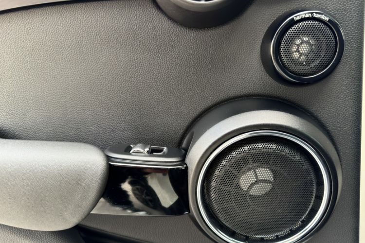 Used  MINI 2016 2.0T COOPER S Pioneer Edition Five-Door Model
