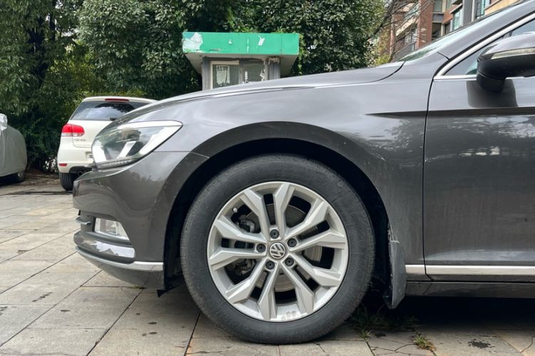 Used Volkswagen Magotan 2019 330TSI DSG Luxury Model China V Standard
