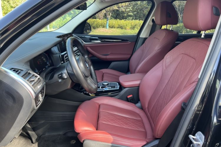 Used BMW iX3 2023 Leading Model
