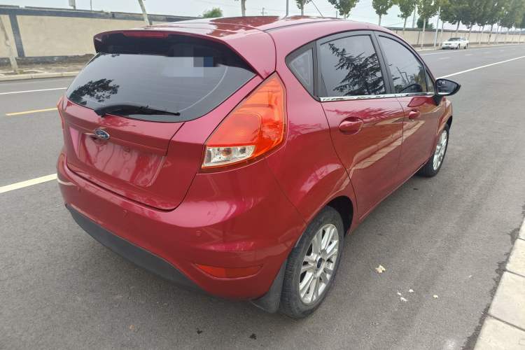 Used Ford Fiesta 2013 Hatchback 1.5L Automatic Fashion Edition
