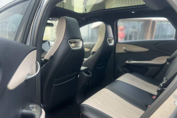 Used BYD Dolphin 2023 420 km Fashion Edition
