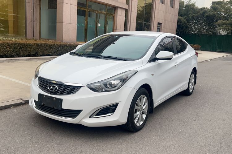 Used Hyundai Elantra (5th Generation / Langdong) 2016 1.6L Automatic Smart Version