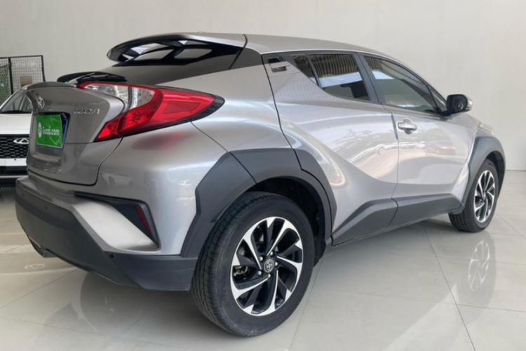 Used Toyota IZOA 2018 2.0L Yichi Version China VI Standard
