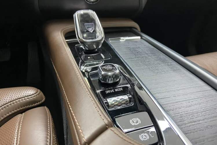 Used Volvo XC90 New Energy 2021 E-Drive Hybrid T8 Luxury Flagship 7-Seater
