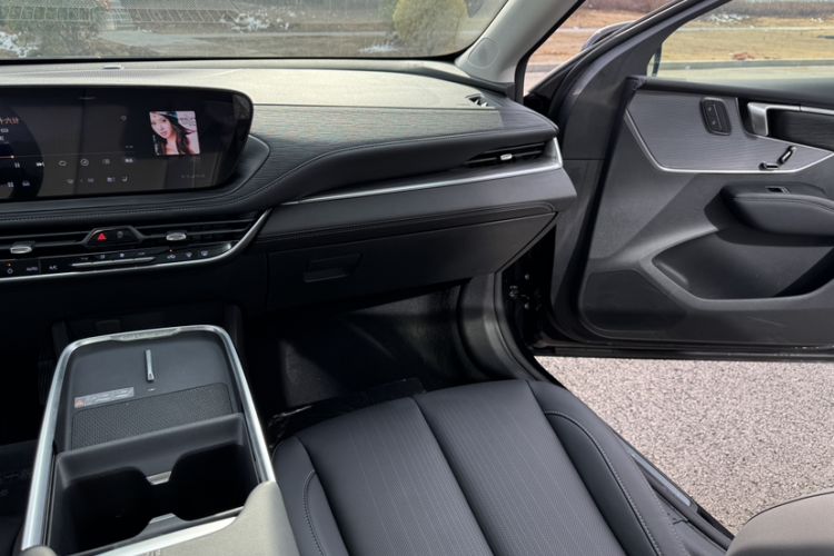 Used Buick LaCrosse 2025 28T Platinum Edition