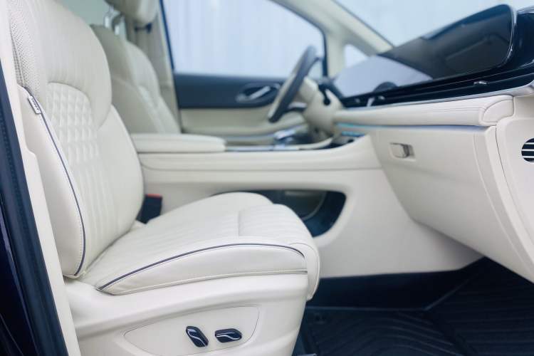 Used VOYAH Dream 2022 Low-Carbon Edition Dream+ Smart Enjoyment Package
