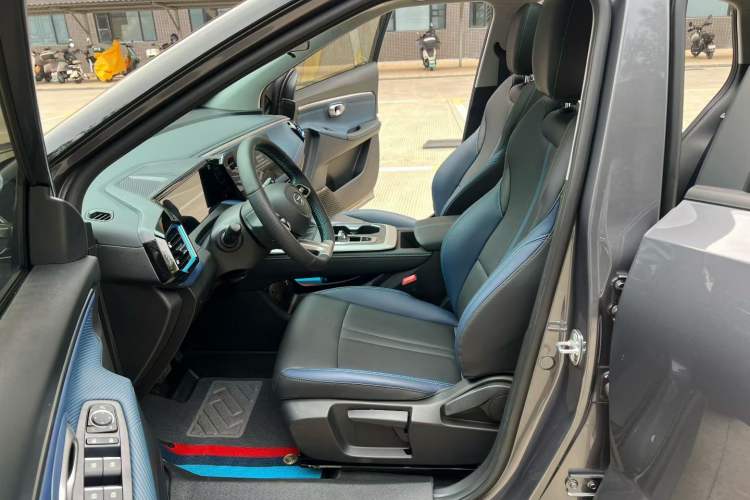 Used GAC Trumpchi GS3 2025 Shadow Speed 270T Enjoyment Edition Soaring to New Heights
