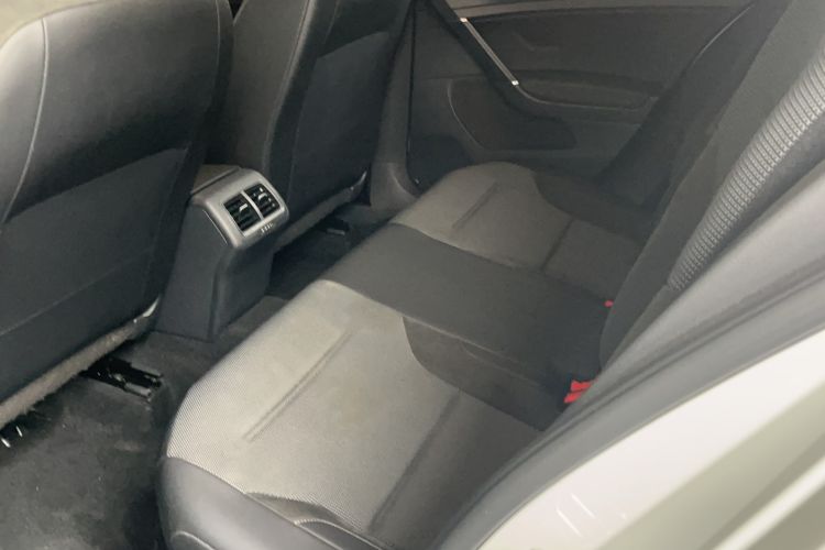 Used Volkswagen Golf 2018 230TSI Manual Comfort Version
