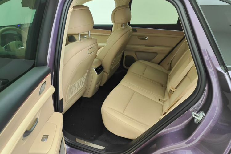 Used Hima AITO M5 2025 Extended-Range Ultra All-Wheel-Drive Version
