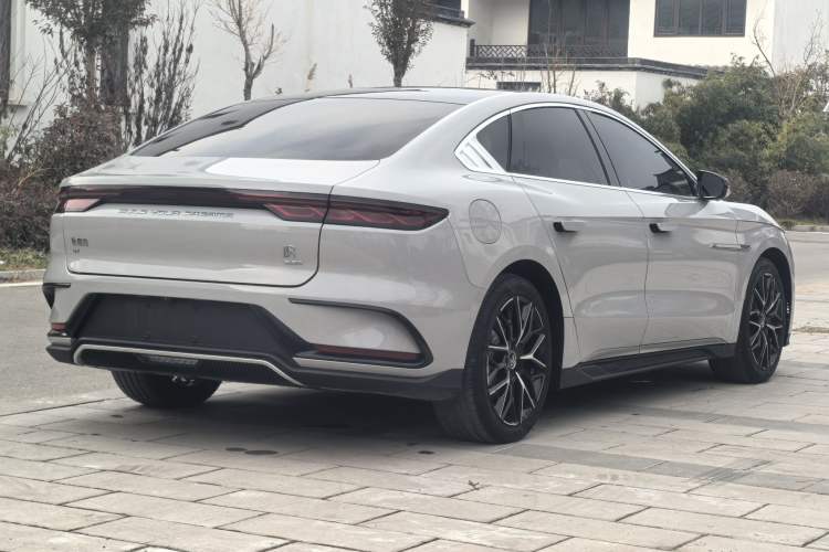 Used BYD Han 2022 EV Genesis Edition 610KM All-Wheel Drive Premium Model
