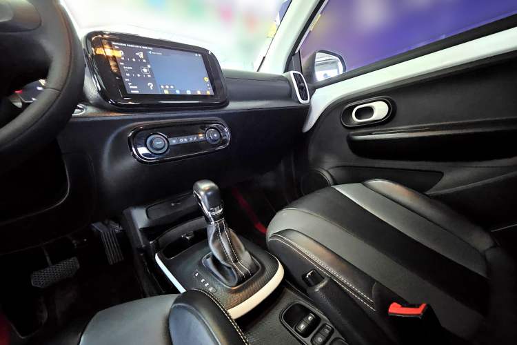 Used Roewe Clever 2022 311km QiQi BoBo Edition
