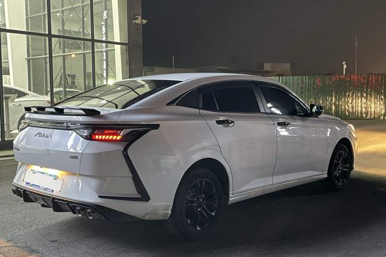 Used Dongfeng Aeolus Yixuan 2023 1.5L Automatic Glory Edition