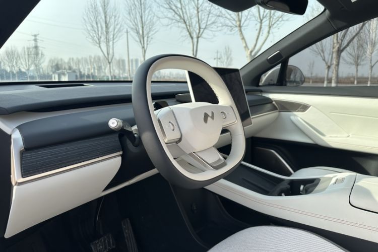 Used ONVO L60 2024 60 kWh Rear-Drive Version