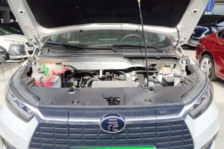 Used BYD Yuan New Energy 2019 EV360 Smart Connect Enjoyment Model