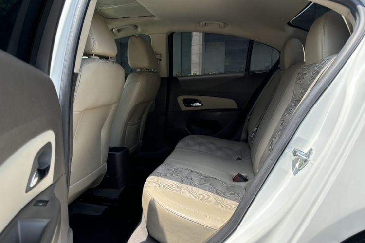 Used Chevrolet Cruze 2015 1.5L Classic SE AT
