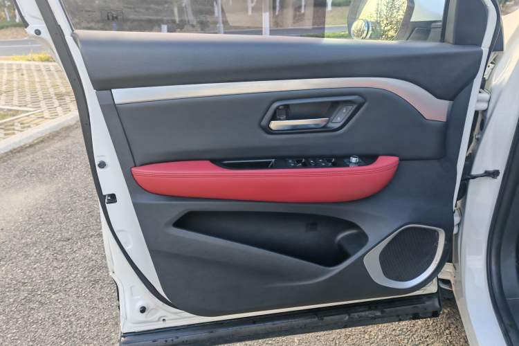 Used Haval H2s 2017 Red-Label 1.5T Dual-Clutch Elite Model