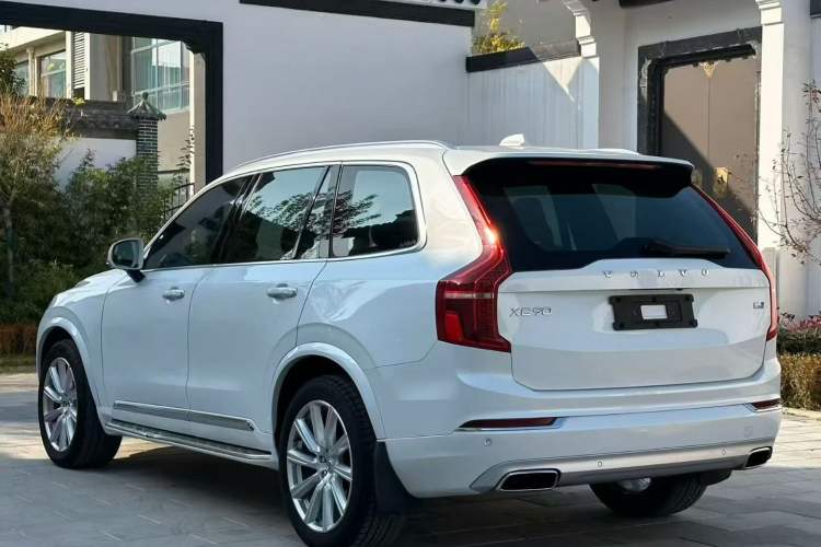 Used Volvo XC90 2019 T5 Zhiyi Edition 7-Seater China VI
