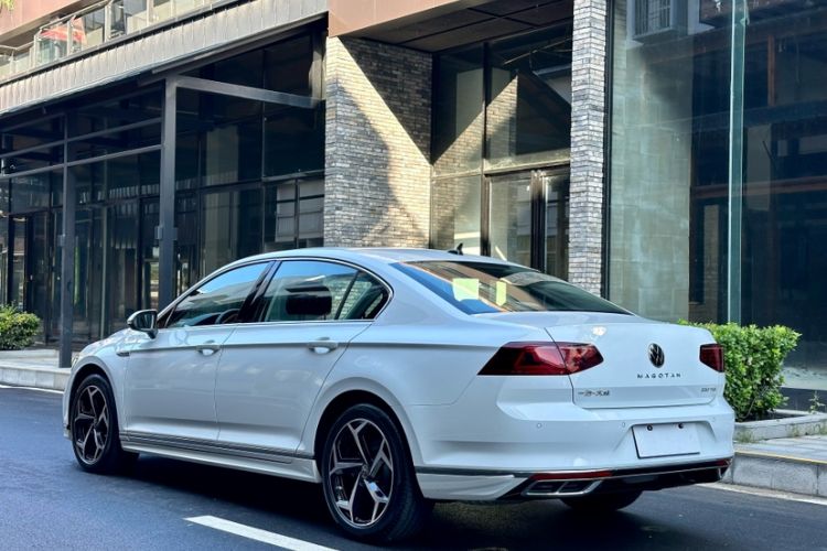 Used Volkswagen Magotan 2023 2 Million Units Commemorative Edition 330TSI DSG Luxury Version
