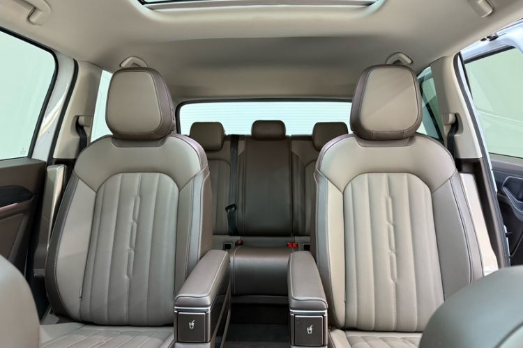 Used Volkswagen Viloran 2024 330TSI Luxury Edition