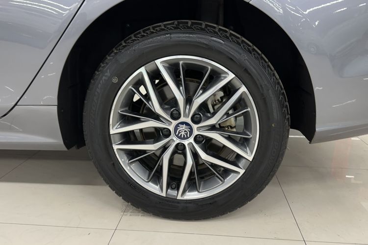 Used BYD Qin PLUS 2024 HONOR Edition DM-i 120KM Leading Model