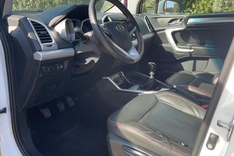 Used  Refine S3 2016 1.5L Manual Luxury Smart Version
