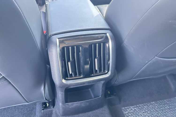 Used Bestune B70 2023 3rd Generation 1.5T Automatic Enjoyment Version 70th Anniversary Edition