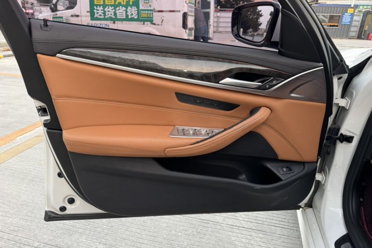 Used BMW 5 Series 2019 530Li Leading Model M Sport Package