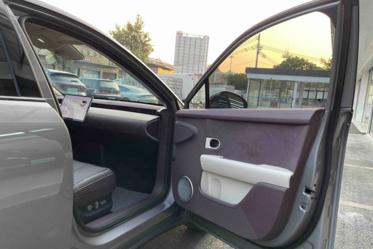 Used  firefly 2025 Illuminated Edition
