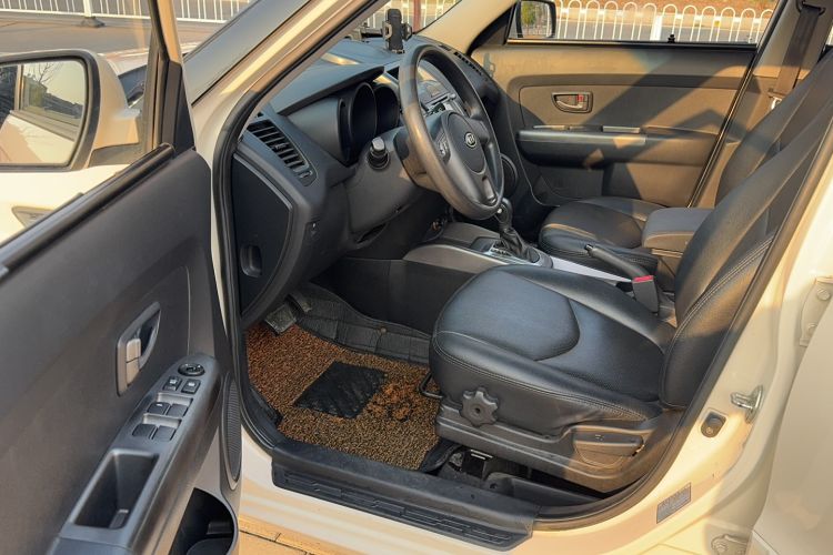 Used Kia Soul 2013 1.6L AT GL
