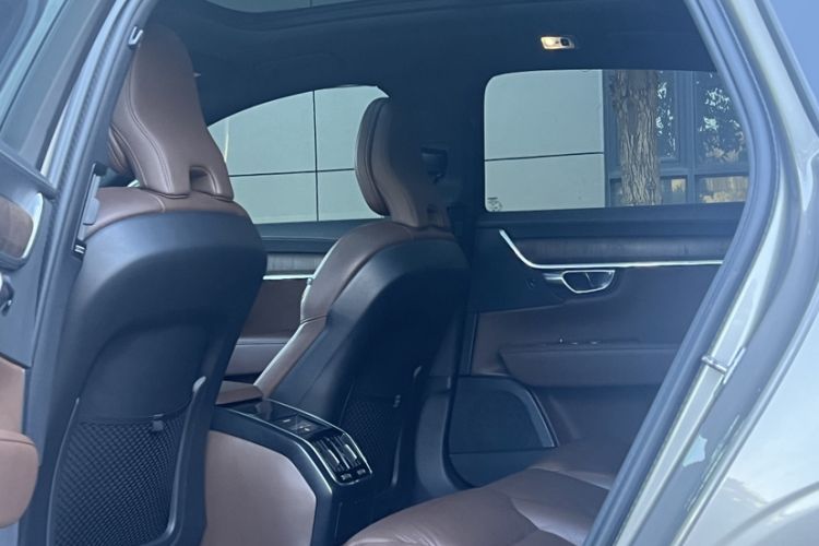 Used Volvo S90 2021 B5 Zhiyuan Luxury Edition
