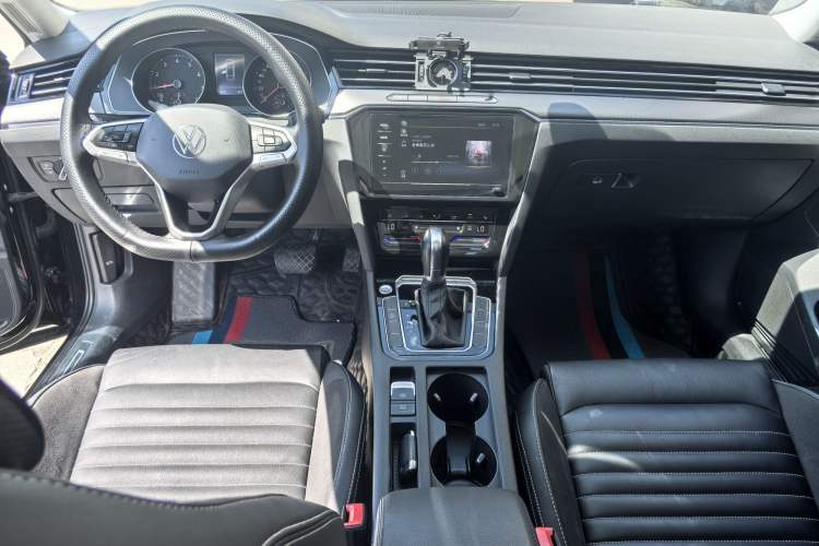 Used Volkswagen Magotan 2020 330TSI DSG Leading Model
