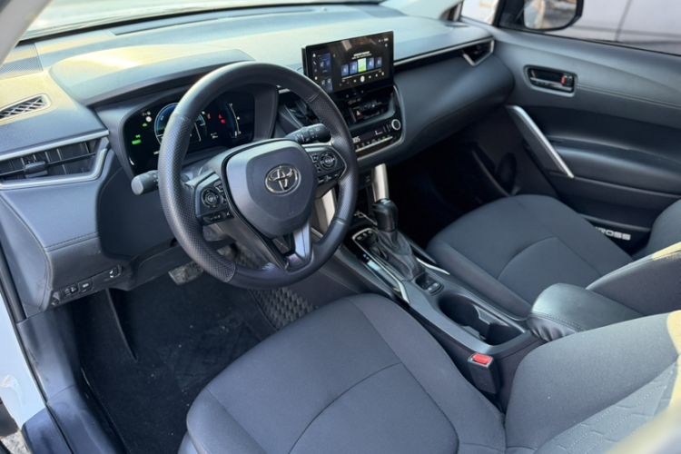 Used Toyota Corolla Cross 2024 2.0L Smart Electric Hybrid Dual-Engine Pioneer Edition
