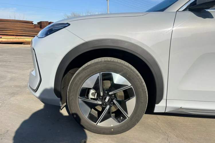 Used  E5 2024 530 km Exploration+ Version
