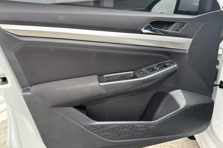 Used Volkswagen Bora 2021 1.5L Automatic Fashionable Smart Connectivity Version
