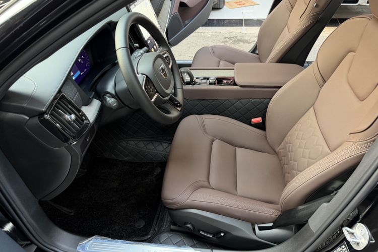 Used Volvo S90 2026 B5 Zhiyi Luxury Edition