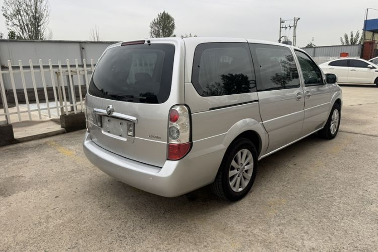 Used Buick GL8 2014 2.4L Executive Edition
