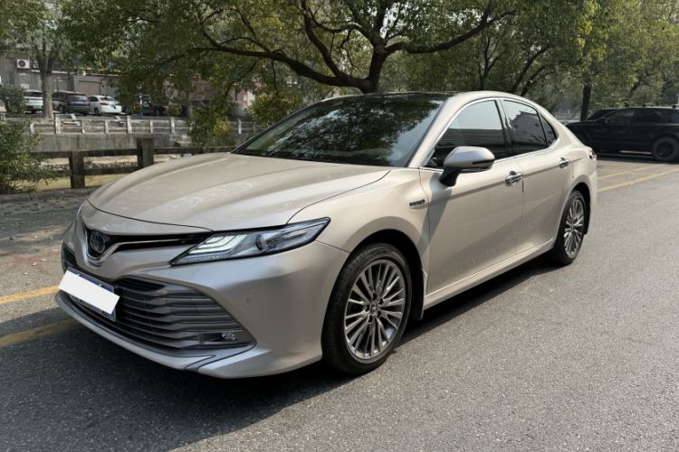 Used Toyota Camry 2019 Dual-Engine 2.5 HG Luxury Edition China VI Standard