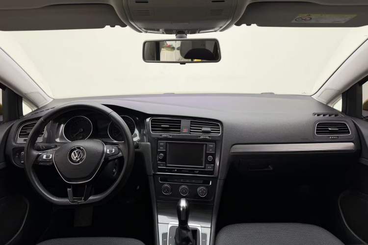 Used Volkswagen Golf 2018 1.6L Automatic Comfort Model