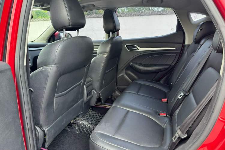 Used MG ZS 2017 1.5L Manual Luxury Edition
