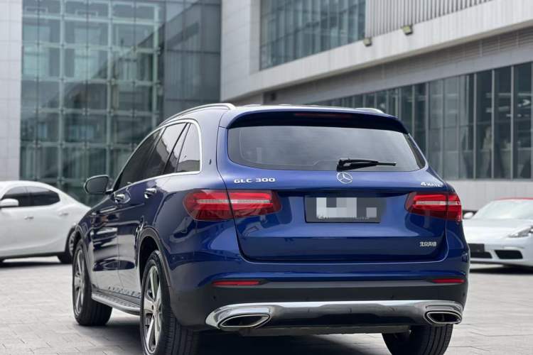 Used Mercedes-Benz GLC 2016 GLC 300 4MATIC Dynamic Model
