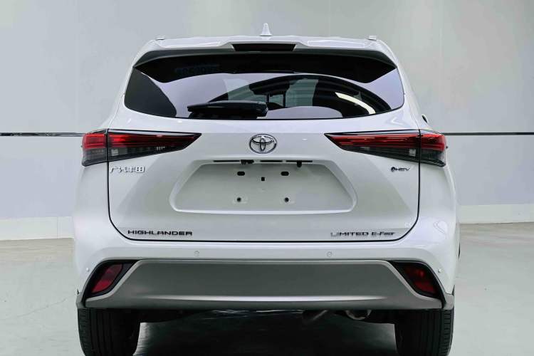 Used Toyota Highlander 2024 2.5L Smart e-Power Dual-Motor All-Wheel-Drive Supreme Edition – 7 Seats
