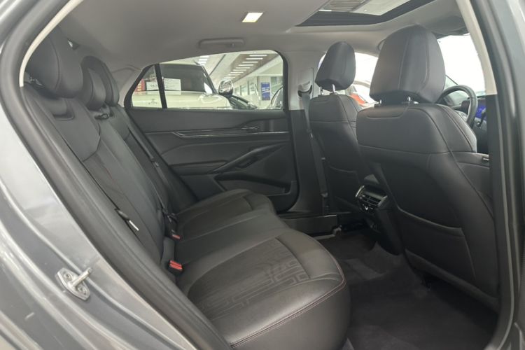 Used Ford Mondeo 2023 EcoBoost 180 Luxury Model
