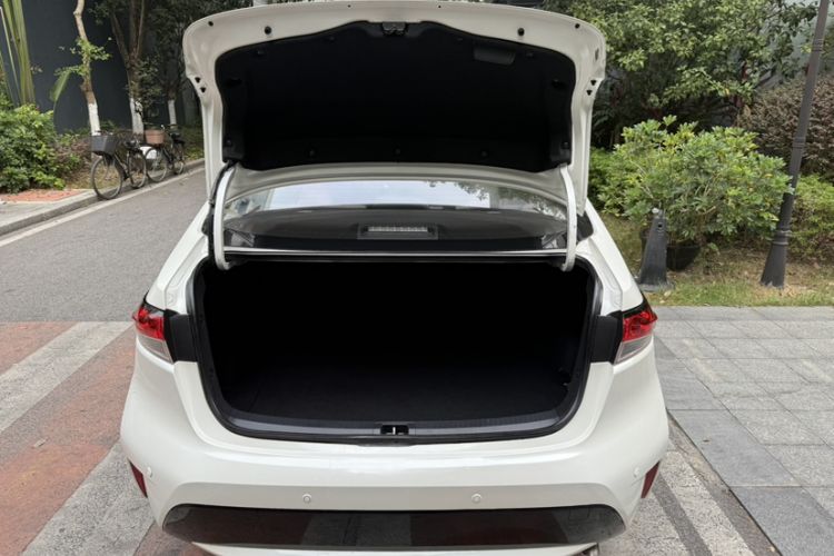 Used Toyota Levin 2019 185T CVT Luxury Edition China VI Standard
