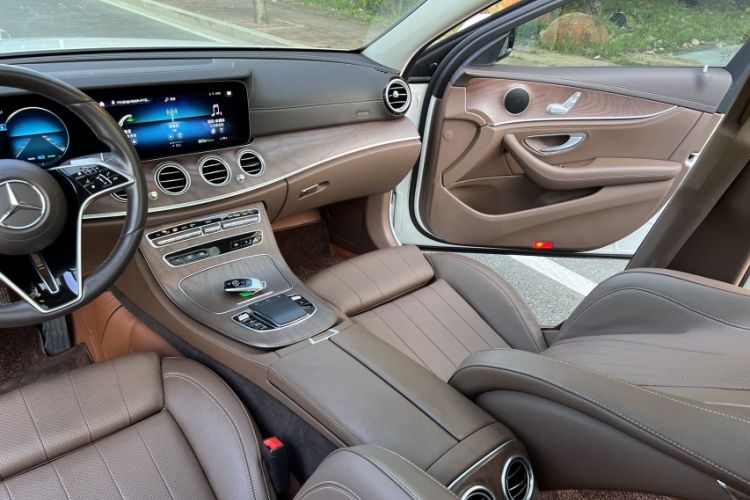 Used Mercedes-Benz E-Class 2021 E 260 L
