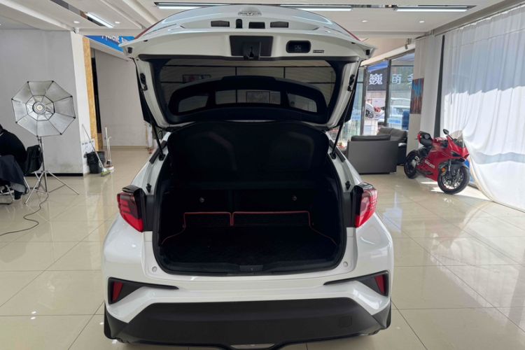 Used Toyota C-HR 2021 2.0L Luxury Edition
