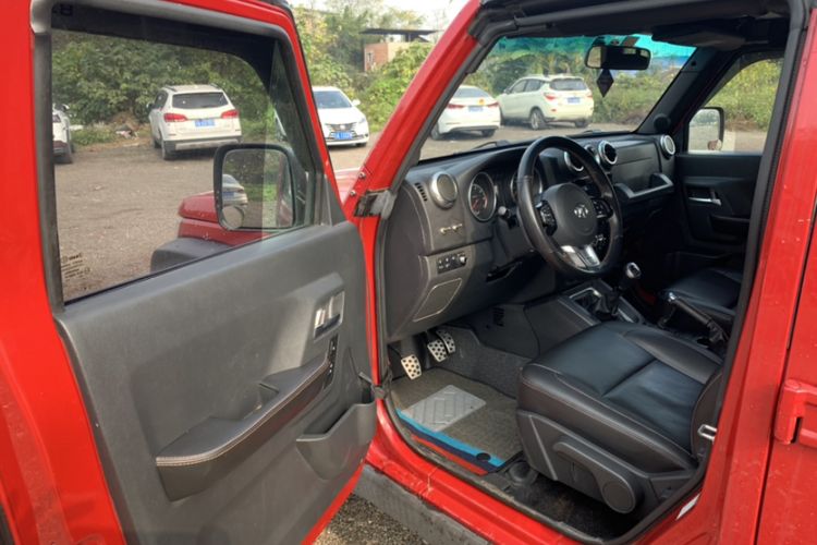 Used  BJ40 2016 2.0T Manual Four-Wheel Drive Prestige Edition