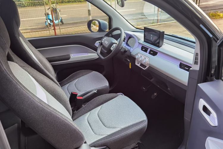 Used Chery QQ Ice Cream 2022 170km Sundae Phosphate Lithium-Ion