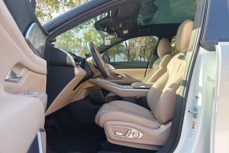 Used XPeng G9 2025 625 Long-Range Max
