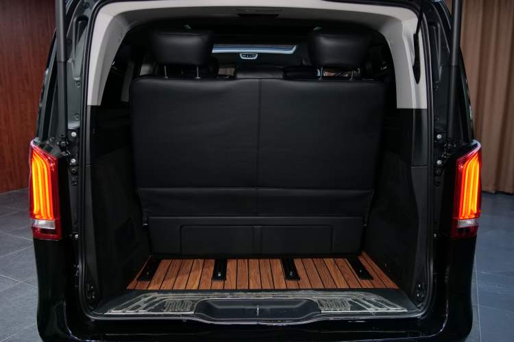 Used Mercedes-Benz V-Class 2018 V 260 L Prestige Extended Version China VI
