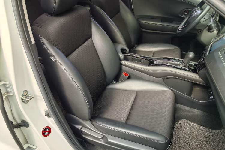 Used Honda Vezel 2019 1.5L CVT Luxury Model China VI
